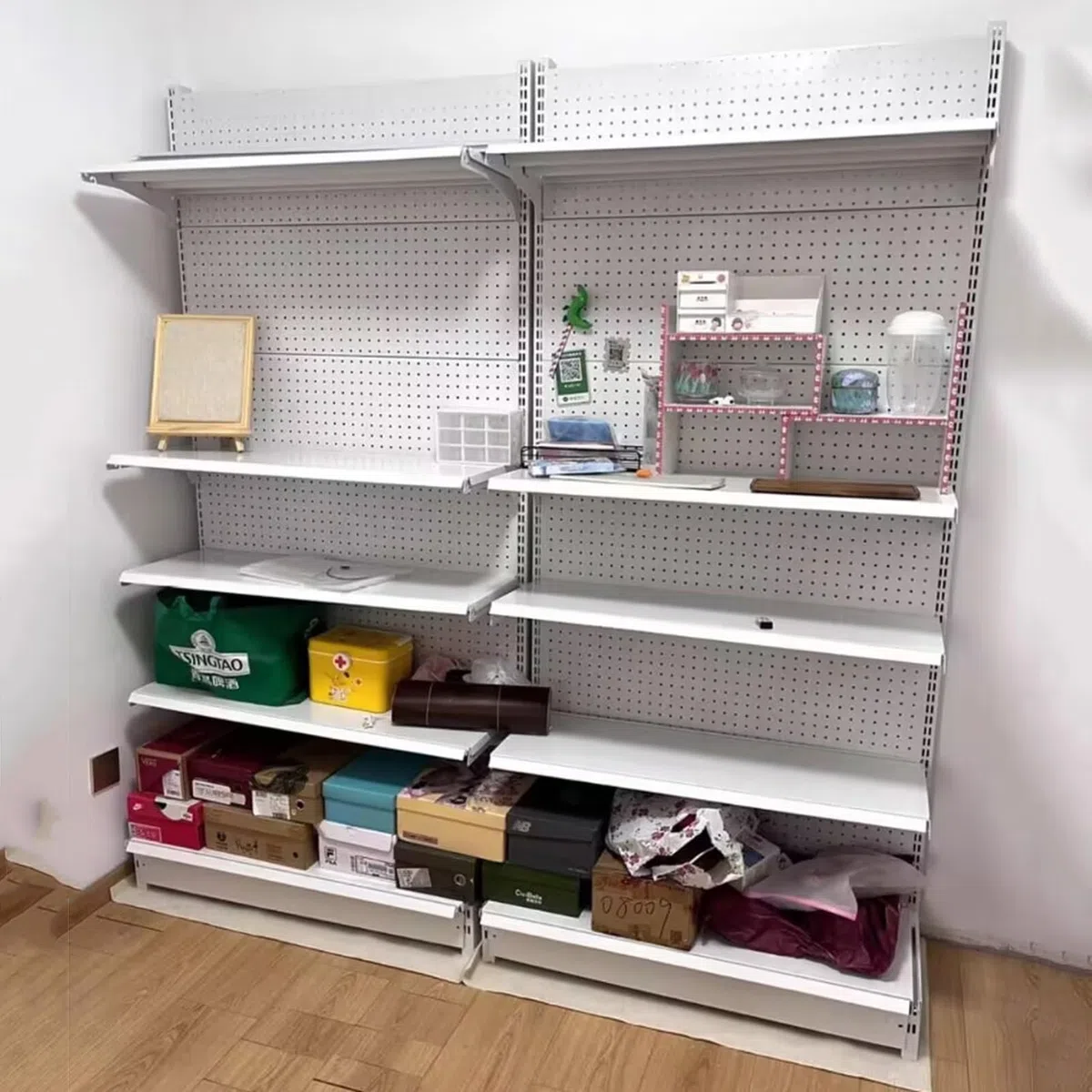 Verkaufsregal – vielseitiges modulares System für Geschäftsorganisation und Produktpräsentation