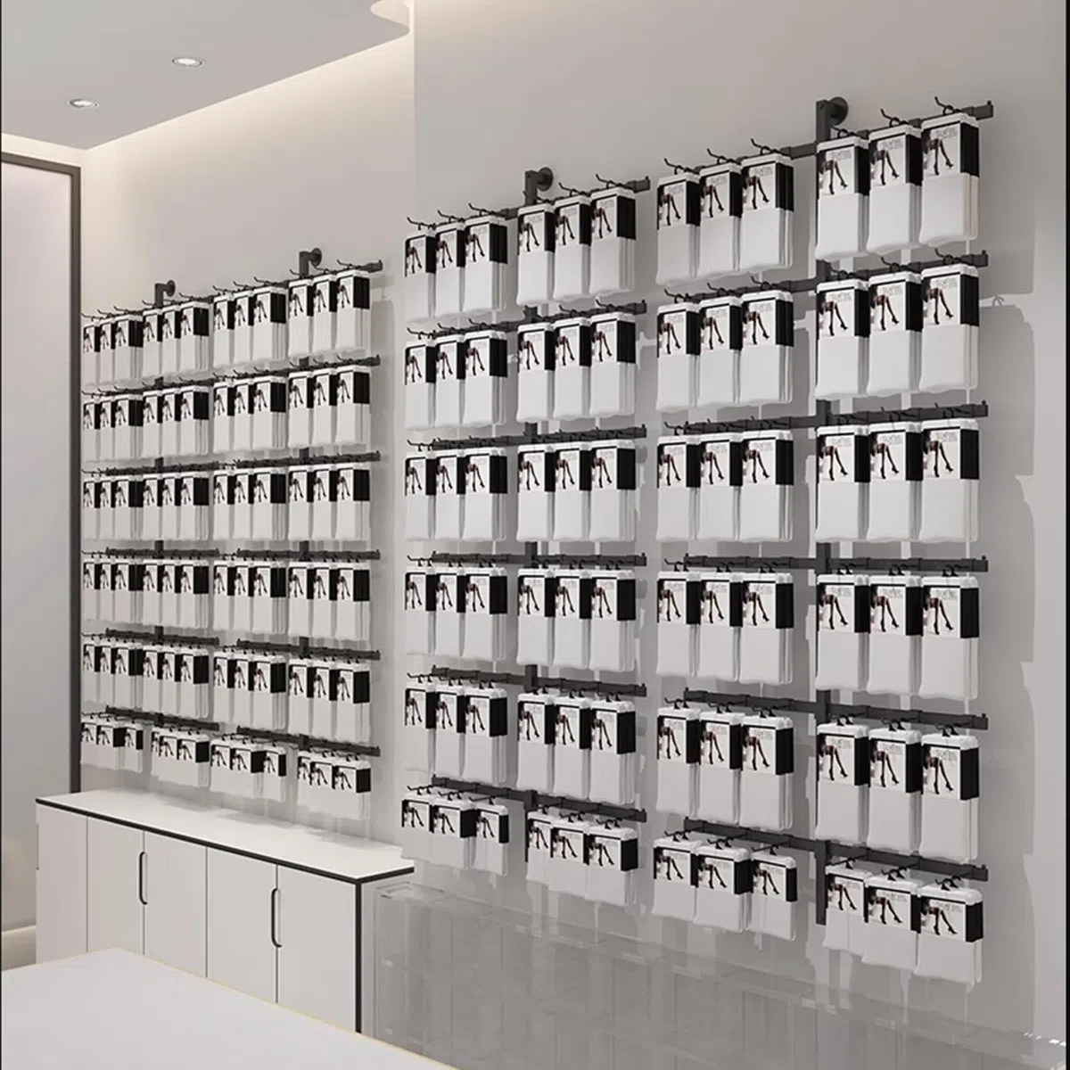Wandmontierter Schmuck-Organizer – platzsparende Metall-Hakenregale für Halsketten, Armbänder und Ringe – moderne Boutique-Aufbewahrung für Unterwäsche und Accessoires